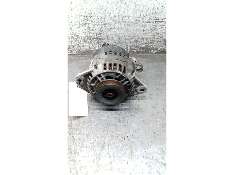Recambio de alternador para nissan terrano ii (r20) 2.7 tdi 4wd referencia OEM IAM 0123310051 231007F001 70A