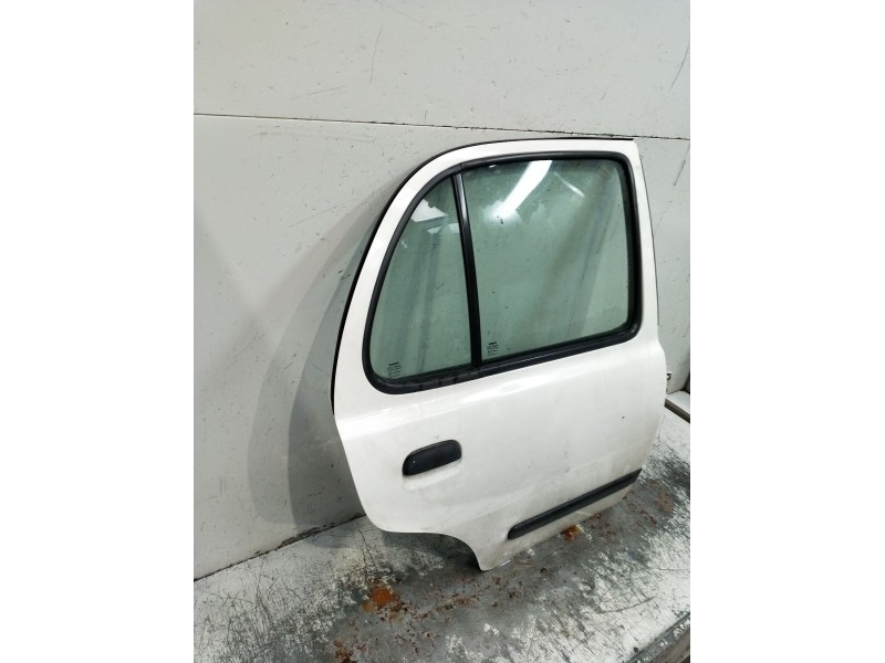 Recambio de puerta trasera derecha para nissan micra ii (k11) 1.3 i 16v referencia OEM IAM  5P 