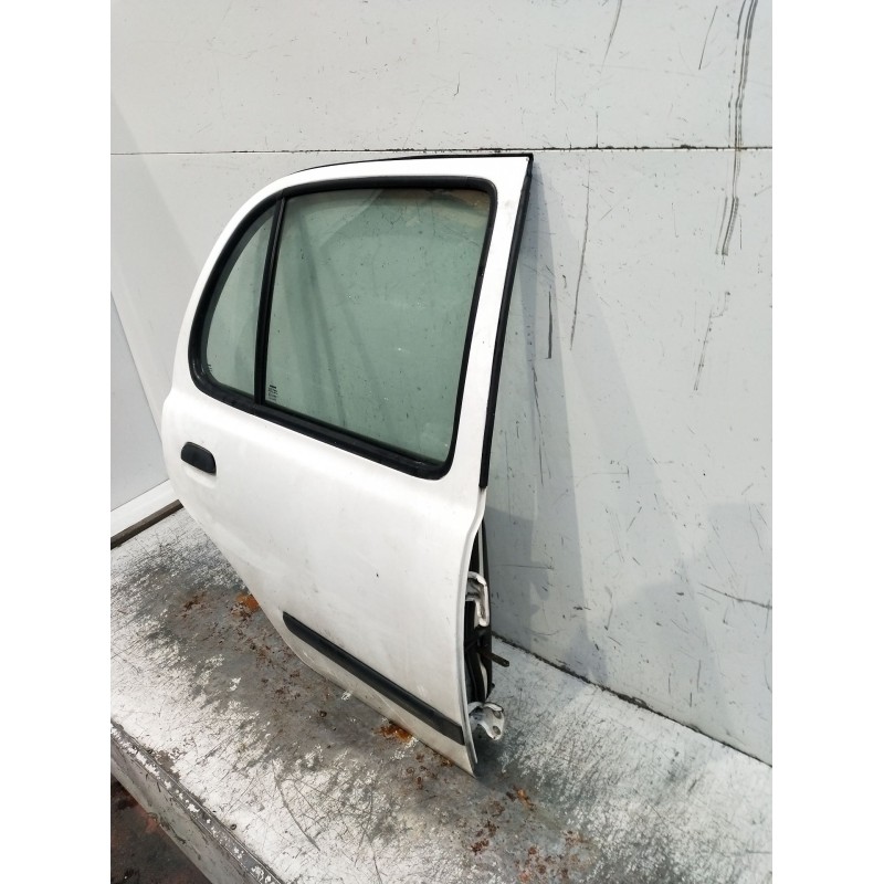 Recambio de puerta trasera derecha para nissan micra ii (k11) 1.3 i 16v referencia OEM IAM  5P 