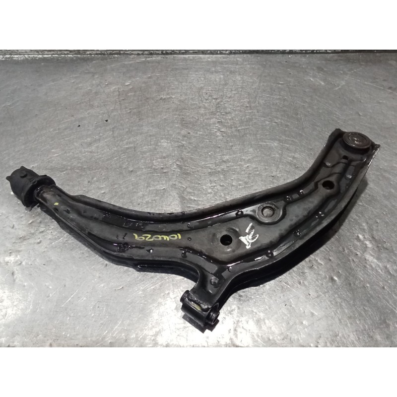 Recambio de brazo suspension inferior delantero derecho para nissan micra ii (k11) 1.3 i 16v referencia OEM IAM   