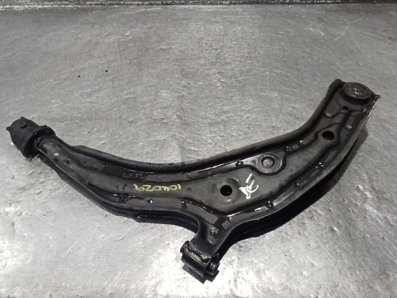 Recambio de brazo suspension inferior delantero derecho para nissan micra ii (k11) 1.3 i 16v referencia OEM IAM   