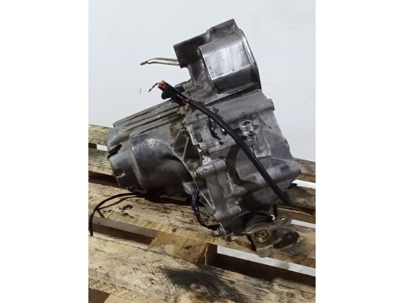 Recambio de caja cambios para nissan micra ii (k11) 1.3 i 16v referencia OEM IAM 9717954 pr 5v 
