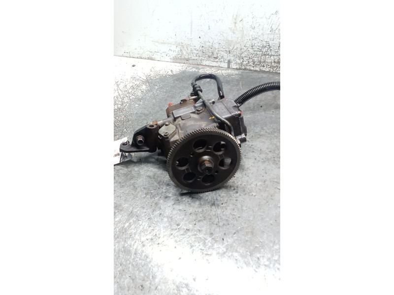 Recambio de bomba inyeccion para nissan terrano ii (r20) 2.7 tdi 4wd referencia OEM IAM 0460404974  BOSCH