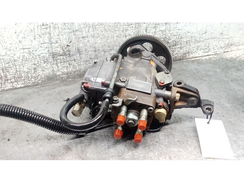 Recambio de bomba inyeccion para nissan terrano ii (r20) 2.7 tdi 4wd referencia OEM IAM 0460404974  BOSCH