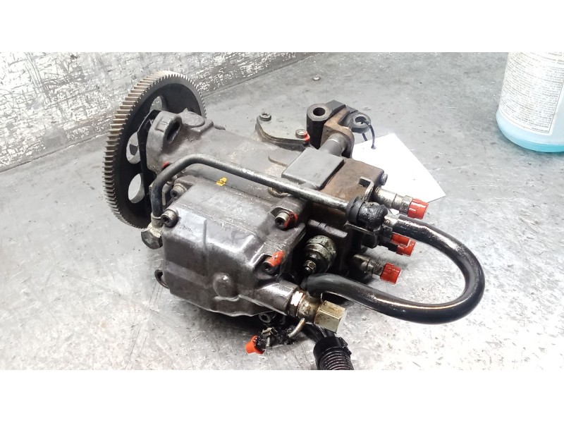 Recambio de bomba inyeccion para nissan terrano ii (r20) 2.7 tdi 4wd referencia OEM IAM 0460404974  BOSCH