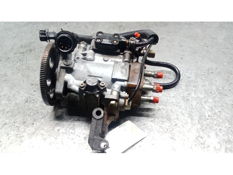 Recambio de bomba inyeccion para nissan terrano ii (r20) 2.7 tdi 4wd referencia OEM IAM 0460404974  BOSCH
