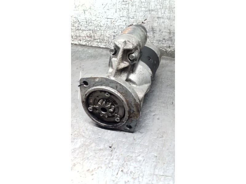 Recambio de motor arranque para nissan terrano ii (r20) 2.7 tdi 4wd referencia OEM IAM 670718  