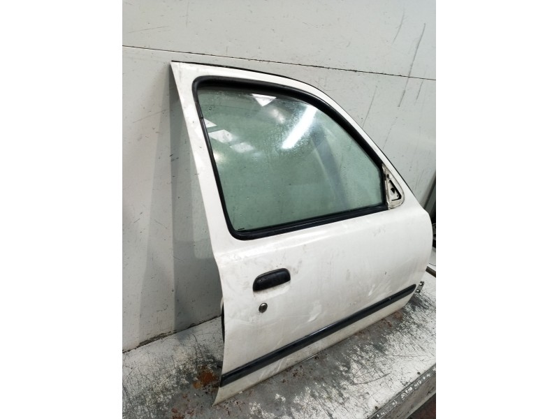 Recambio de puerta delantera derecha para nissan micra ii (k11) 1.3 i 16v referencia OEM IAM  5P 