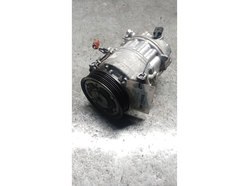 Recambio de compresor aire acondicionado para audi a3 sportback (8ya, 8yf) 35 tdi referencia OEM IAM 3Q0816803D  