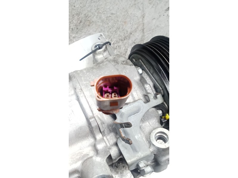Recambio de compresor aire acondicionado para audi a3 sportback (8ya, 8yf) 35 tdi referencia OEM IAM 3Q0816803D  