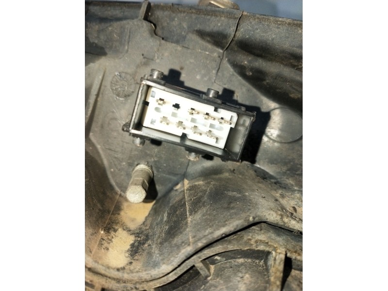 Recambio de faro derecho para citroën c3 i (fc_, fn_) 1.1 i referencia OEM IAM 9682672980  