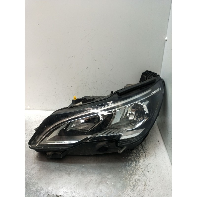 Recambio de faro izquierdo para peugeot 3008 ii suv (mc_, mr_, mj_, m4_) 1.5 bluehdi 130 referencia OEM IAM 9810478180 90056582 