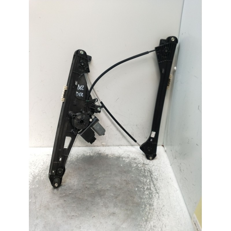 Recambio de elevalunas delantero derecho para peugeot 3008 ii suv (mc_, mr_, mj_, m4_) 1.5 bluehdi 130 referencia OEM IAM 013082