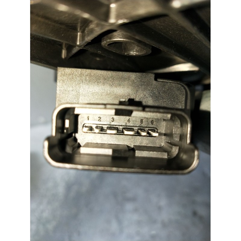 Recambio de elevalunas trasero izquierdo para peugeot 3008 ii suv (mc_, mr_, mj_, m4_) 1.5 bluehdi 130 referencia OEM IAM 982948