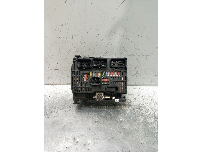 Recambio de caja reles / fusibles para citroën jumpy ii furgoneta 1.6 hdi 90 16v referencia OEM IAM 9661682880 BSML0500 S1189830