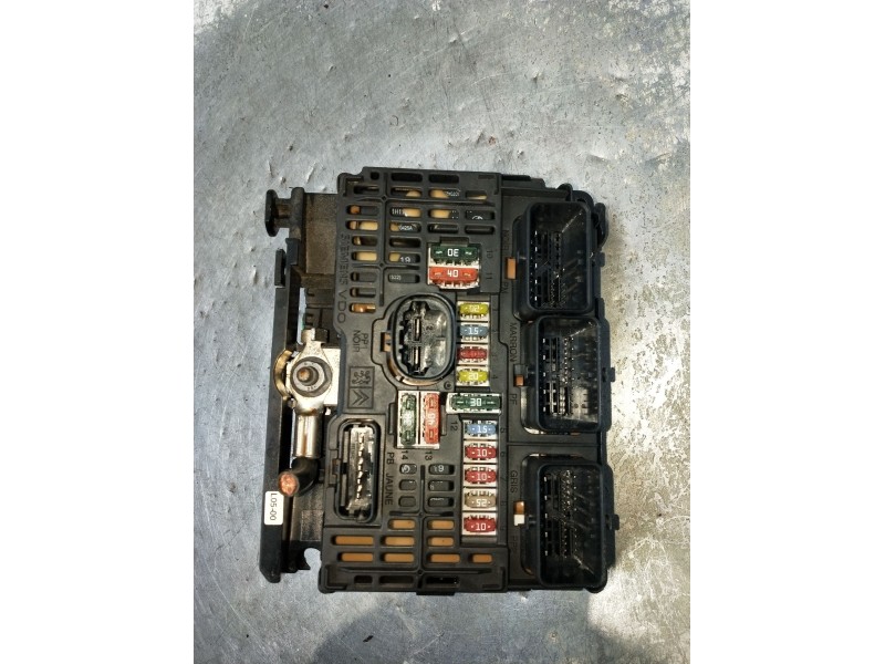 Recambio de caja reles / fusibles para citroën jumpy ii furgoneta 1.6 hdi 90 16v referencia OEM IAM 9661682880 BSML0500 S1189830