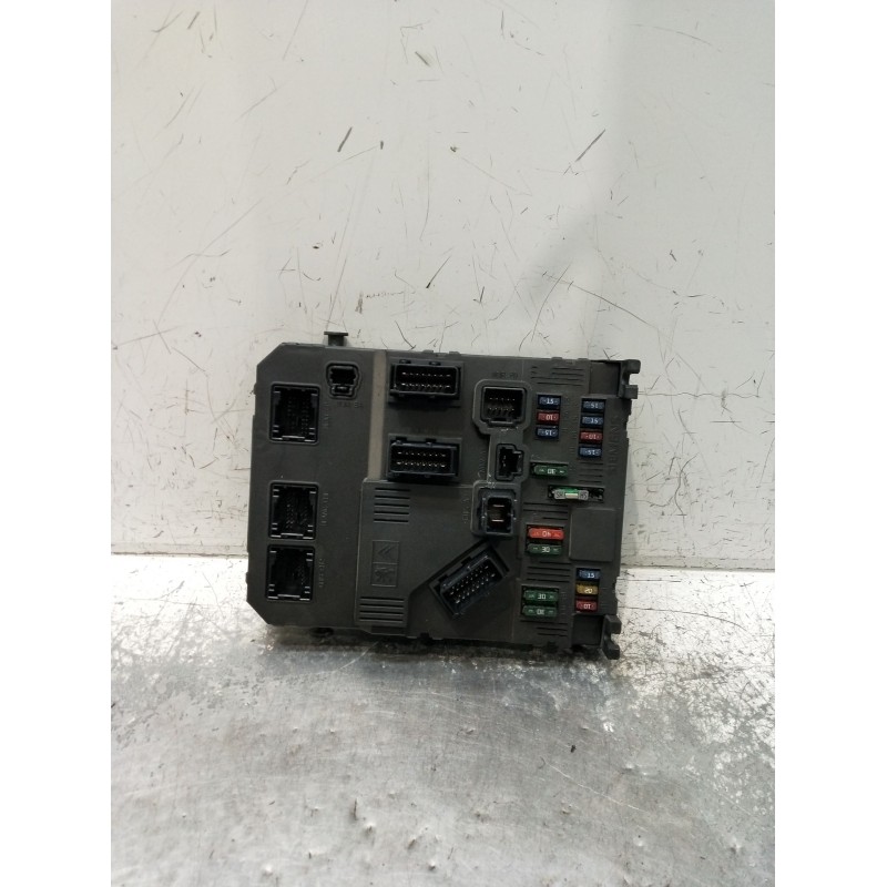 Recambio de caja reles / fusibles para peugeot 206 hatchback (2a/c) 1.9 d referencia OEM IAM 9646777380 BSIE0200 S118085210E