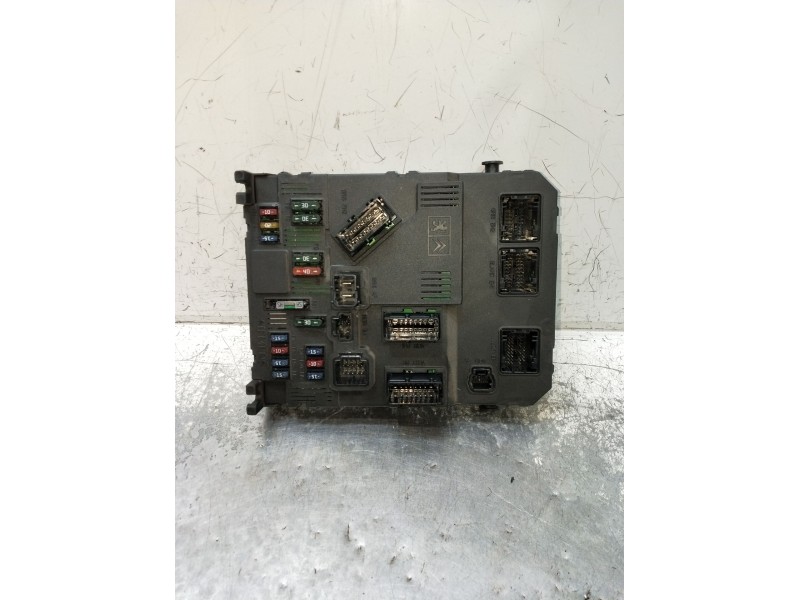 Recambio de caja reles / fusibles para peugeot 206 hatchback (2a/c) 1.9 d referencia OEM IAM 9646777380 BSIE0200 S118085210E