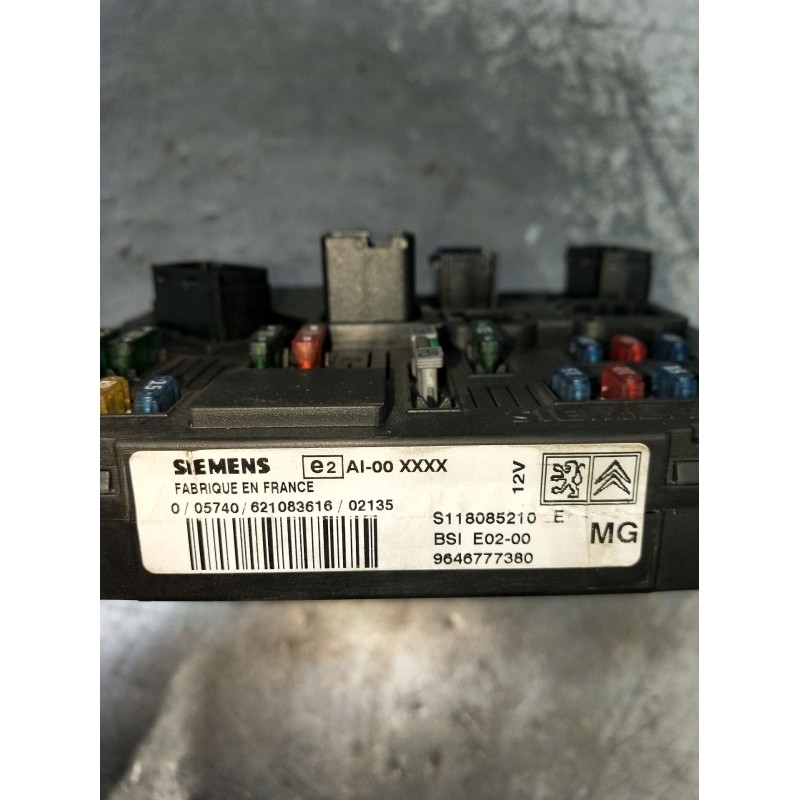 Recambio de caja reles / fusibles para peugeot 206 hatchback (2a/c) 1.9 d referencia OEM IAM 9646777380 BSIE0200 S118085210E
