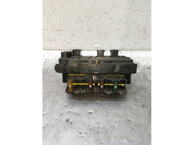 Recambio de caja reles / fusibles para peugeot 206 hatchback (2a/c) 1.9 d referencia OEM IAM 9636079380  