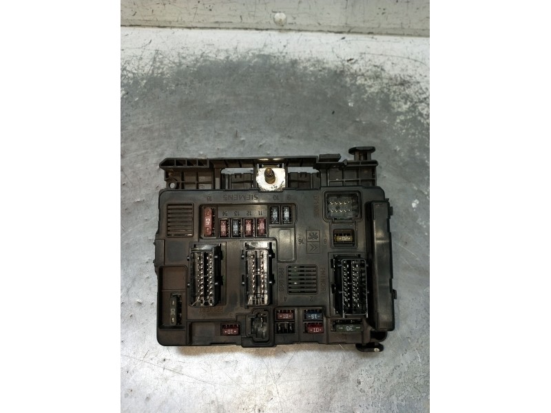 Recambio de caja reles / fusibles para peugeot 206 hatchback (2a/c) 1.9 d referencia OEM IAM 9636079380  