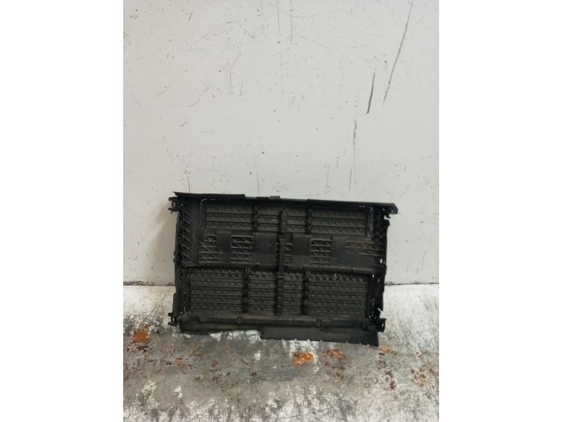 Recambio de rejilla aireadora para peugeot 3008 ii suv (mc_, mr_, mj_, m4_) 1.5 bluehdi 130 referencia OEM IAM   