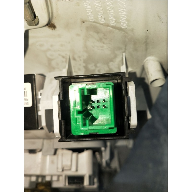 Recambio de luz interior para peugeot 3008 ii suv (mc_, mr_, mj_, m4_) 1.5 bluehdi 130 referencia OEM IAM 9825946880 BR220120231