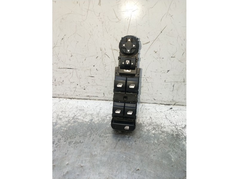 Recambio de mando elevalunas trasero izquierdo para peugeot 3008 ii suv (mc_, mr_, mj_, m4_) 1.5 bluehdi 130 referencia OEM IAM 