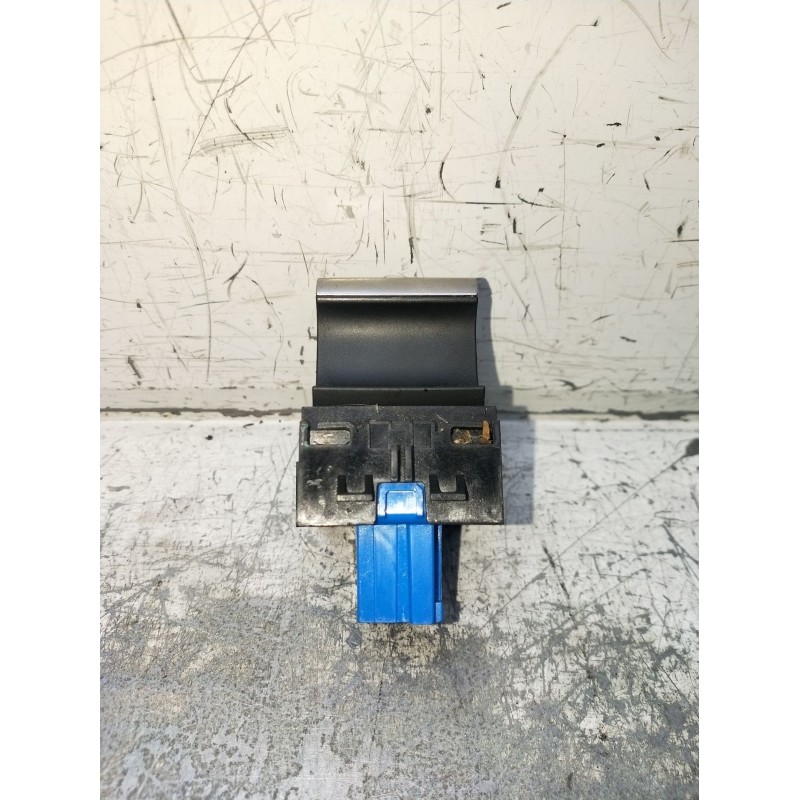 Recambio de mando multifuncion para peugeot 3008 ii suv (mc_, mr_, mj_, m4_) 1.5 bluehdi 130 referencia OEM IAM 9810593577 10520