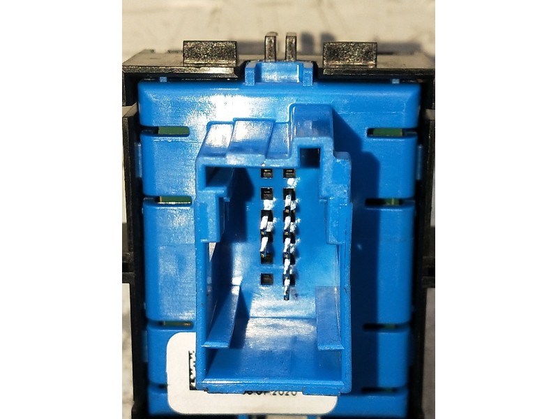 Recambio de mando multifuncion para peugeot 3008 ii suv (mc_, mr_, mj_, m4_) 1.5 bluehdi 130 referencia OEM IAM 9810593577 10520