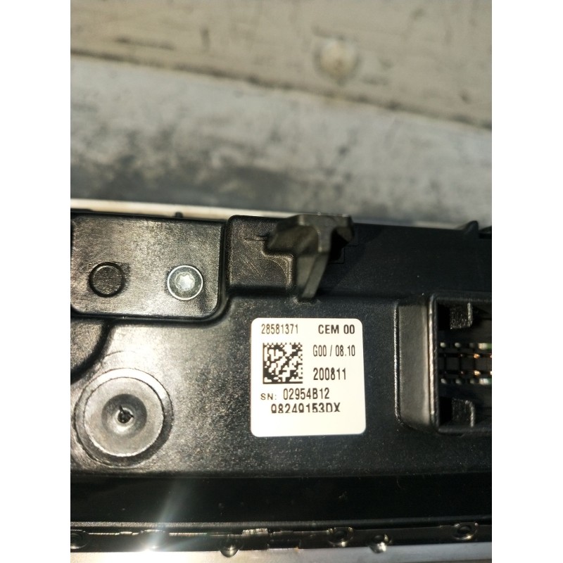 Recambio de mando multifuncion para peugeot 3008 ii suv (mc_, mr_, mj_, m4_) 1.5 bluehdi 130 referencia OEM IAM 98249153DX 28581