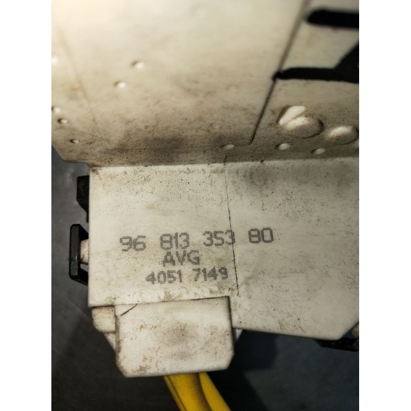 Recambio de motor cierre centralizado delantero izquierdo para citroën jumpy ii furgoneta 1.6 hdi 90 16v referencia OEM IAM 9681