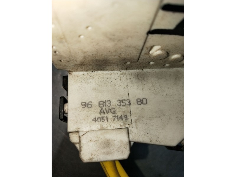 Recambio de motor cierre centralizado delantero izquierdo para citroën jumpy ii furgoneta 1.6 hdi 90 16v referencia OEM IAM 9681