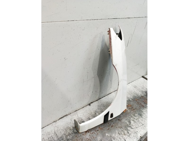 Recambio de aleta delantera izquierda para nissan micra ii (k11) 1.3 i 16v referencia OEM IAM   