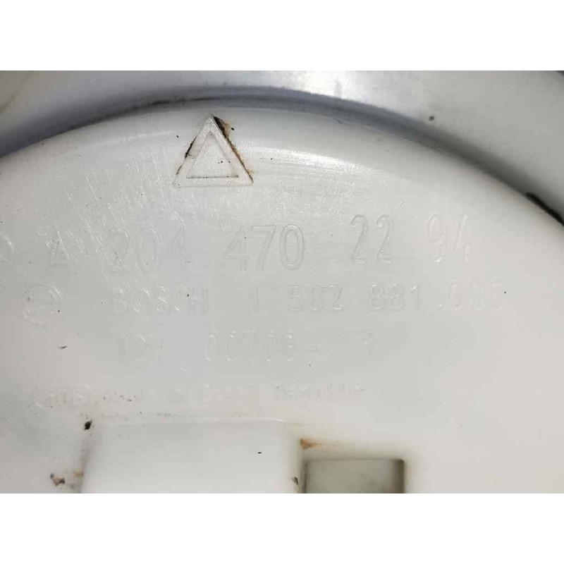 Recambio de bomba combustible para mercedes clase c (w204) berlina c 200 cdi blueefficiency (204.001) referencia OEM IAM 1582881