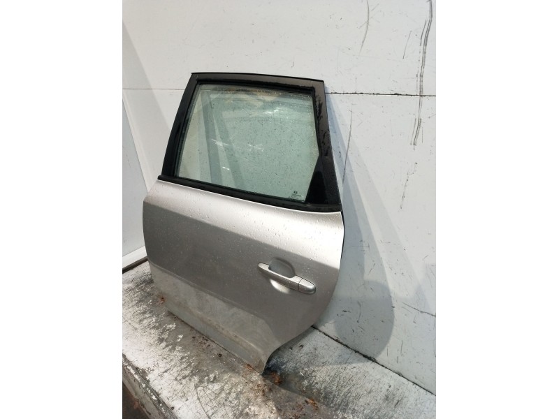 Recambio de puerta trasera izquierda para kia cee´d hatchback (ed) 1.6 referencia OEM IAM  5P 