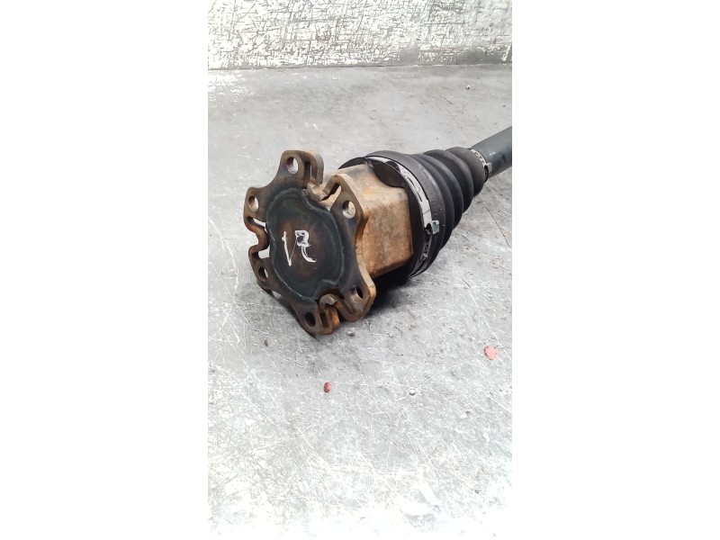 Recambio de transmision delantera izquierda para audi a4 b6 (8e2) 1.9 tdi referencia OEM IAM 8E0407271S  