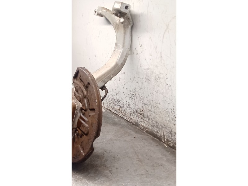 Recambio de mangueta trasera derecha para audi a4 b6 (8e2) 1.9 tdi referencia OEM IAM   