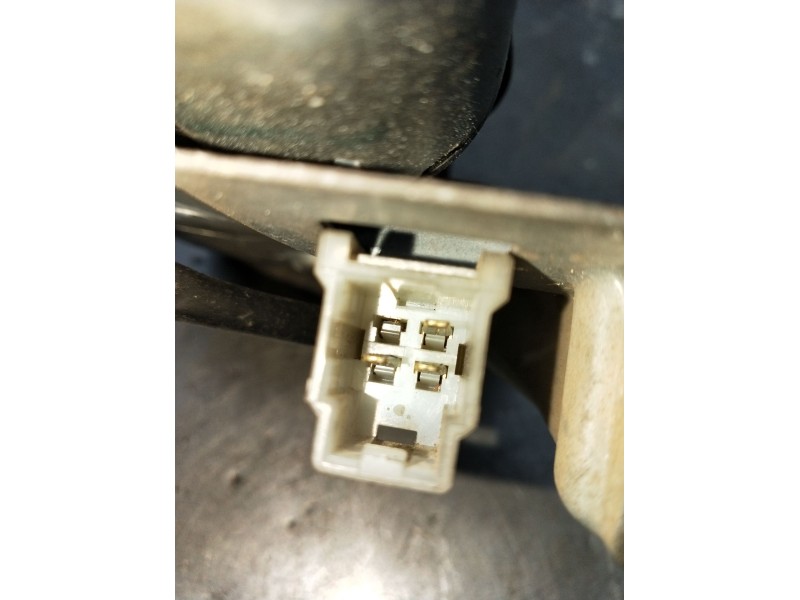 Recambio de motor limpia trasero para nissan terrano ii (r20) 2.7 td 4wd referencia OEM IAM   