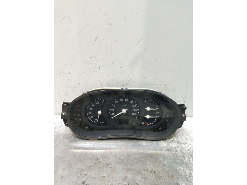 Recambio de cuadro instrumentos para renault clio ii (bb_, cb_) 1.4 (b/cb0c, b/cb0s) referencia OEM IAM 07021623939  