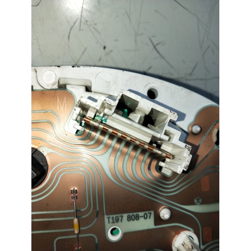 Recambio de cuadro instrumentos para renault clio ii (bb_, cb_) 1.4 (b/cb0c, b/cb0s) referencia OEM IAM 07021623939  