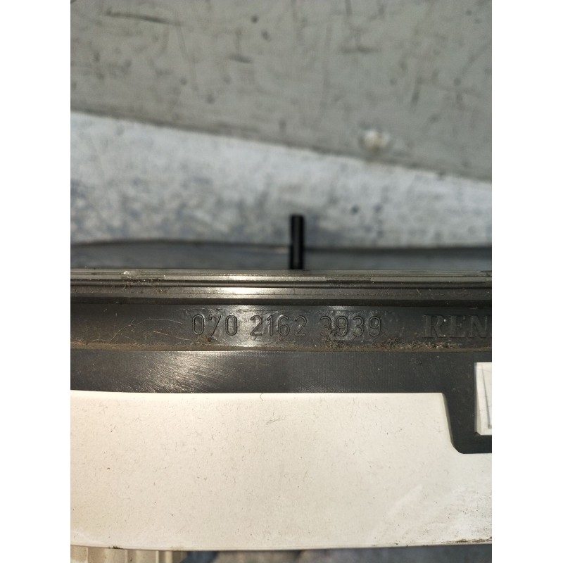 Recambio de cuadro instrumentos para renault clio ii (bb_, cb_) 1.4 (b/cb0c, b/cb0s) referencia OEM IAM 07021623939  