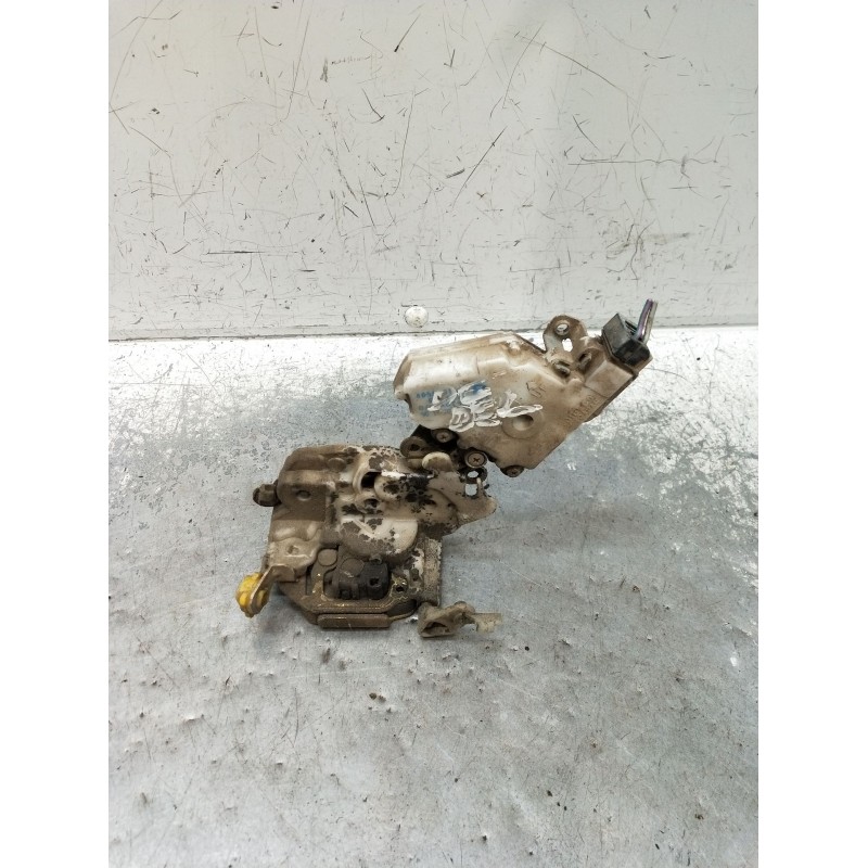 Recambio de motor cierre centralizado delantero derecho para nissan terrano ii (r20) 2.7 td 4wd referencia OEM IAM   3P