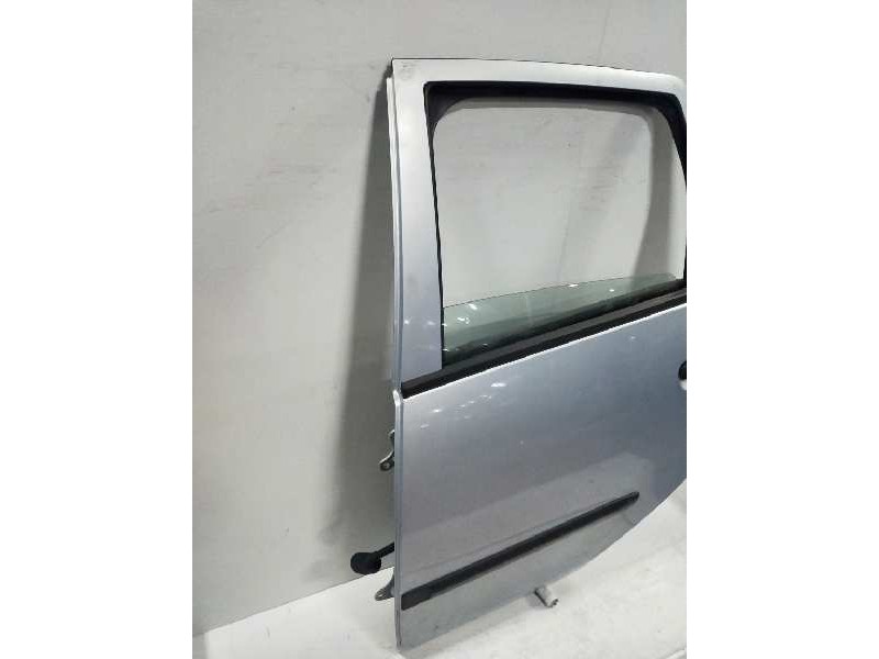 Recambio de puerta trasera izquierda para mitsubishi colt berlina 5 (z30a) 1.3 cat referencia OEM IAM   