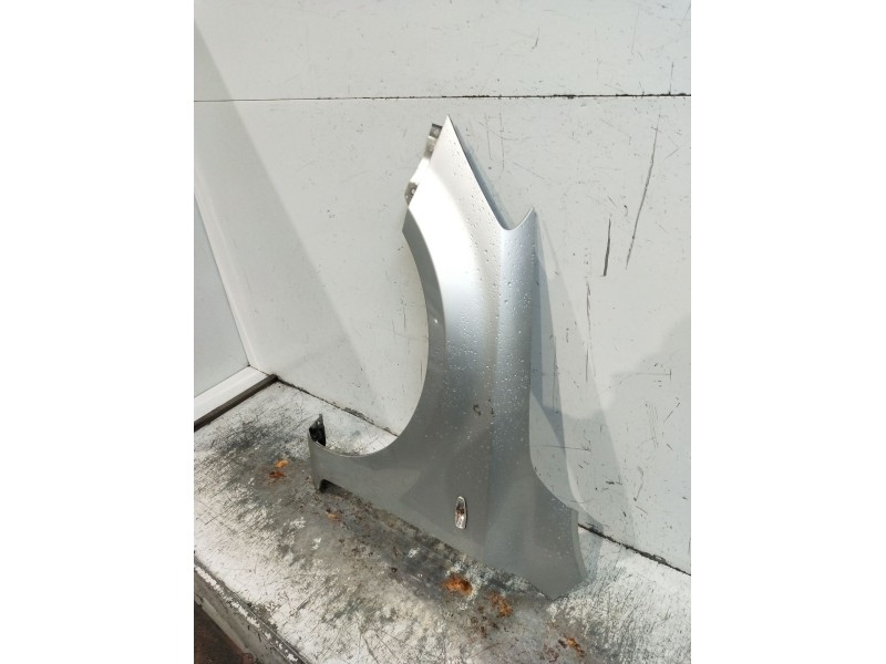 Recambio de aleta delantera izquierda para kia cee´d hatchback (ed) 1.6 referencia OEM IAM   