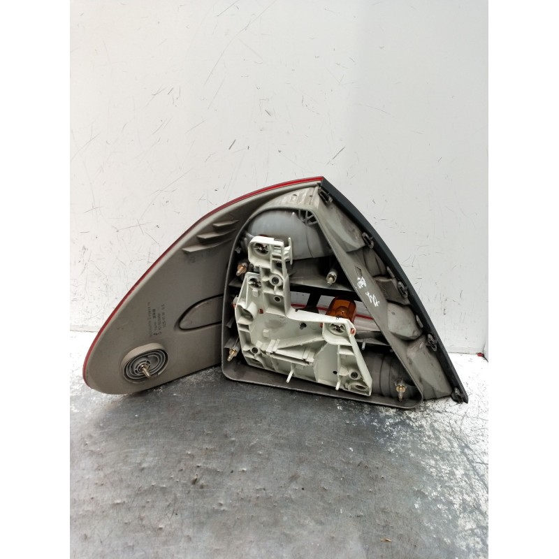 Recambio de piloto trasero derecho para mercedes-benz clase e (w211) e 220 cdi (211.006) referencia OEM IAM A2118200464  