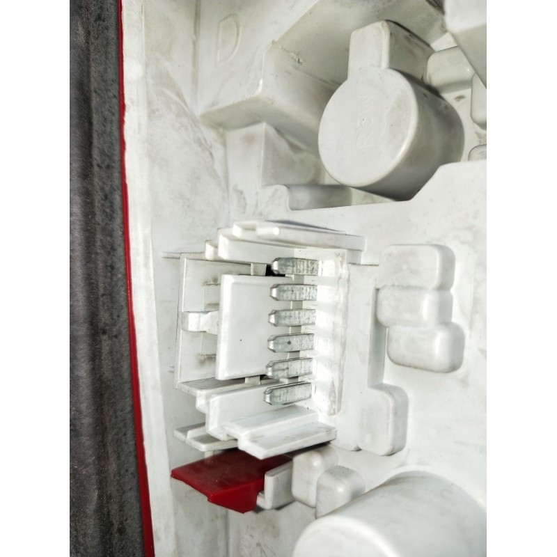 Recambio de piloto trasero derecho para renault modus / grand modus (f/jp0_) 1.2 (jp0c, jp0k, fp0c, fp0k, fp0p, jp0p, jp0t) refe