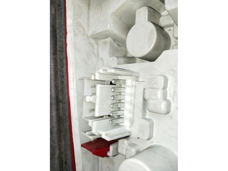 Recambio de piloto trasero derecho para renault modus / grand modus (f/jp0_) 1.2 (jp0c, jp0k, fp0c, fp0k, fp0p, jp0p, jp0t) refe