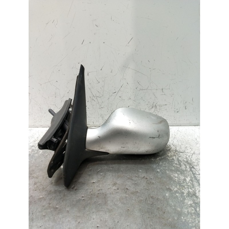 Recambio de retrovisor izquierdo para renault clio ii (bb_, cb_) 1.4 (b/cb0c, b/cb0s) referencia OEM IAM  MANUAL 