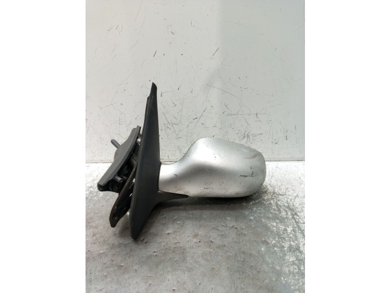 Recambio de retrovisor izquierdo para renault clio ii (bb_, cb_) 1.4 (b/cb0c, b/cb0s) referencia OEM IAM  MANUAL 